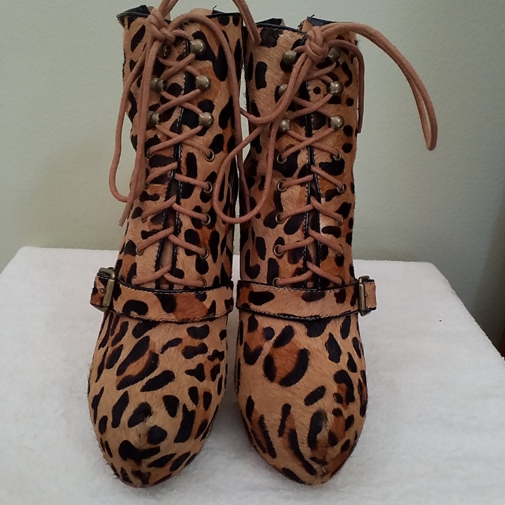 Steve Madden Lita Leopard Calf Hair Boot 8.5